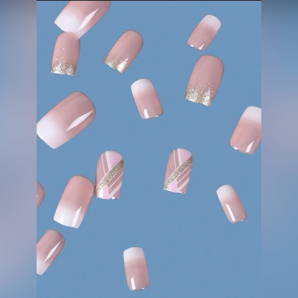 Press on nails - Picture 4 of 5